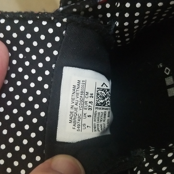 Converse Rose Sneakers - Picture 6 of 8